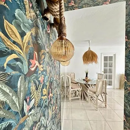 Tropical Lounge, Cristianos, Pool & Sea, Wifi Appartement *