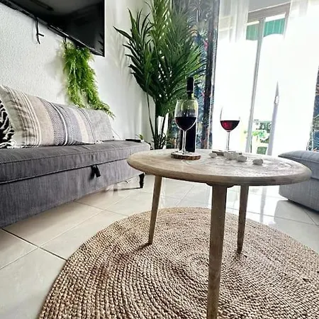 Apartment Tropical Lounge, Cristianos, Pool & Sea, Wifi