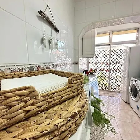 Tropical Lounge, Cristianos, Pool&sea, Wifi * Los Cristianos (Tenerife)