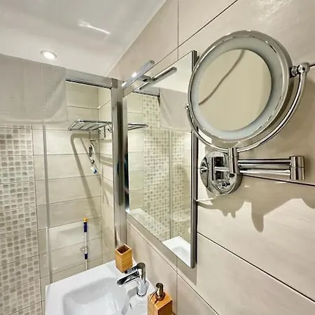 Tropical Lounge, Cristianos, Pool & Sea, Wifi